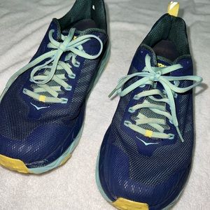 Hoka challenger ATR 5 running shoes